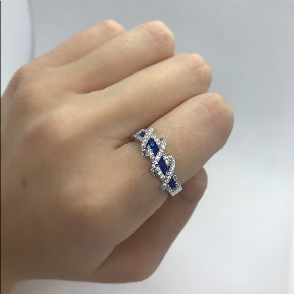 925 Sterling Silver Blue Sapphire Twisted Ring - Picture 3 of 3
